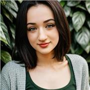 Mathe-Tutorin, die gerne mit Kindern in jeder Altersgruppe arbeitet!